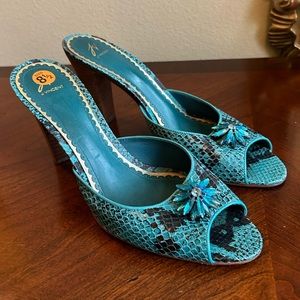 J Vincent turquoise snake skin pattern heels with jeweled crystal daisy details